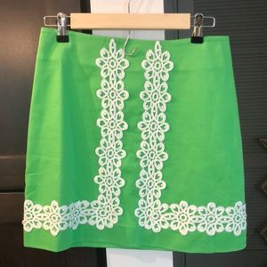 Lilly Pulitzer women’s green Mara skirt size 2